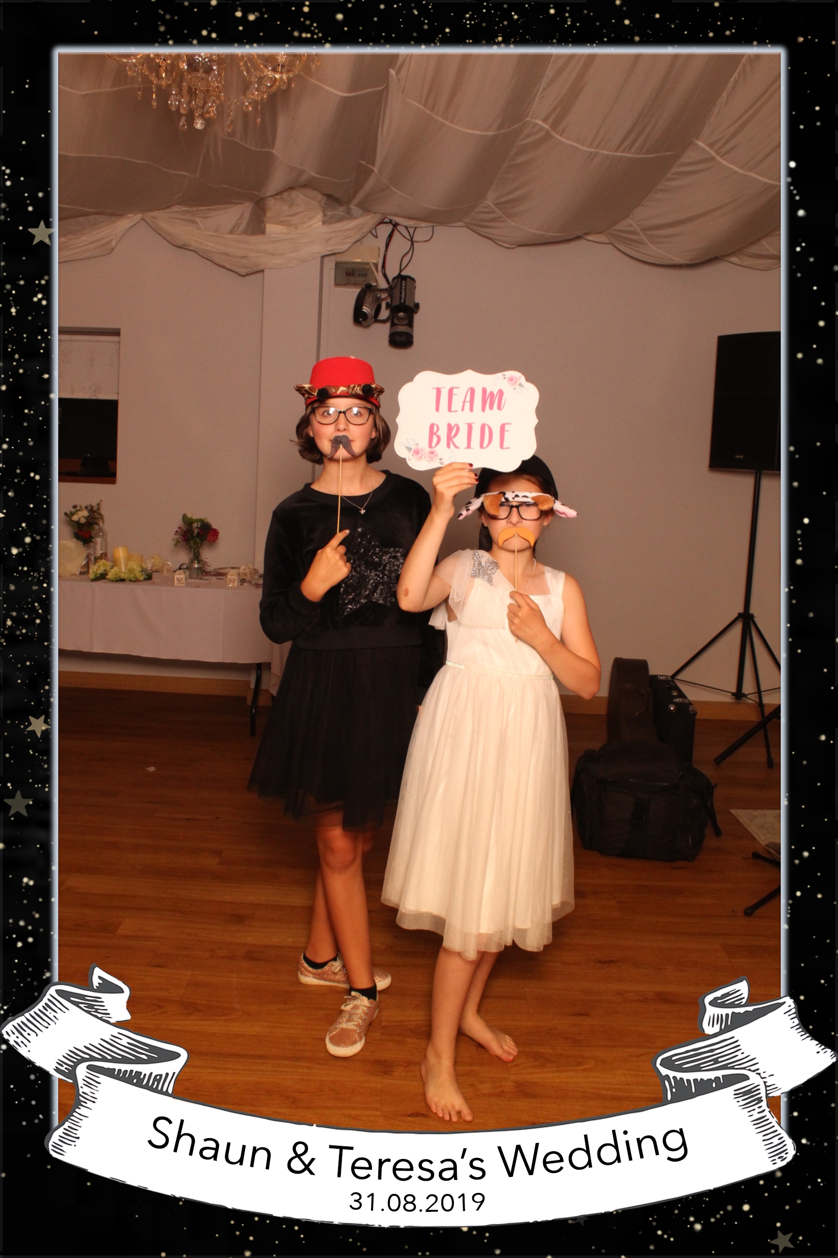 Sean and Teresa | View more photos from the event at images.mobile-photo-booth.com/u/MobilePhotoBoothUK/Sean-and-Teresa